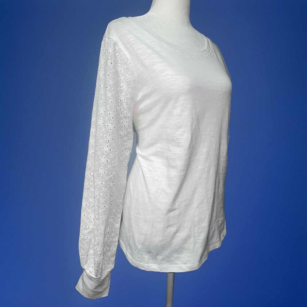Notations Women’s Size Large White Blouse Long Eyelet Sleeves. LTOP847